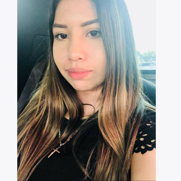 Meet your Posher, Stephanie - Picture 1 of 1